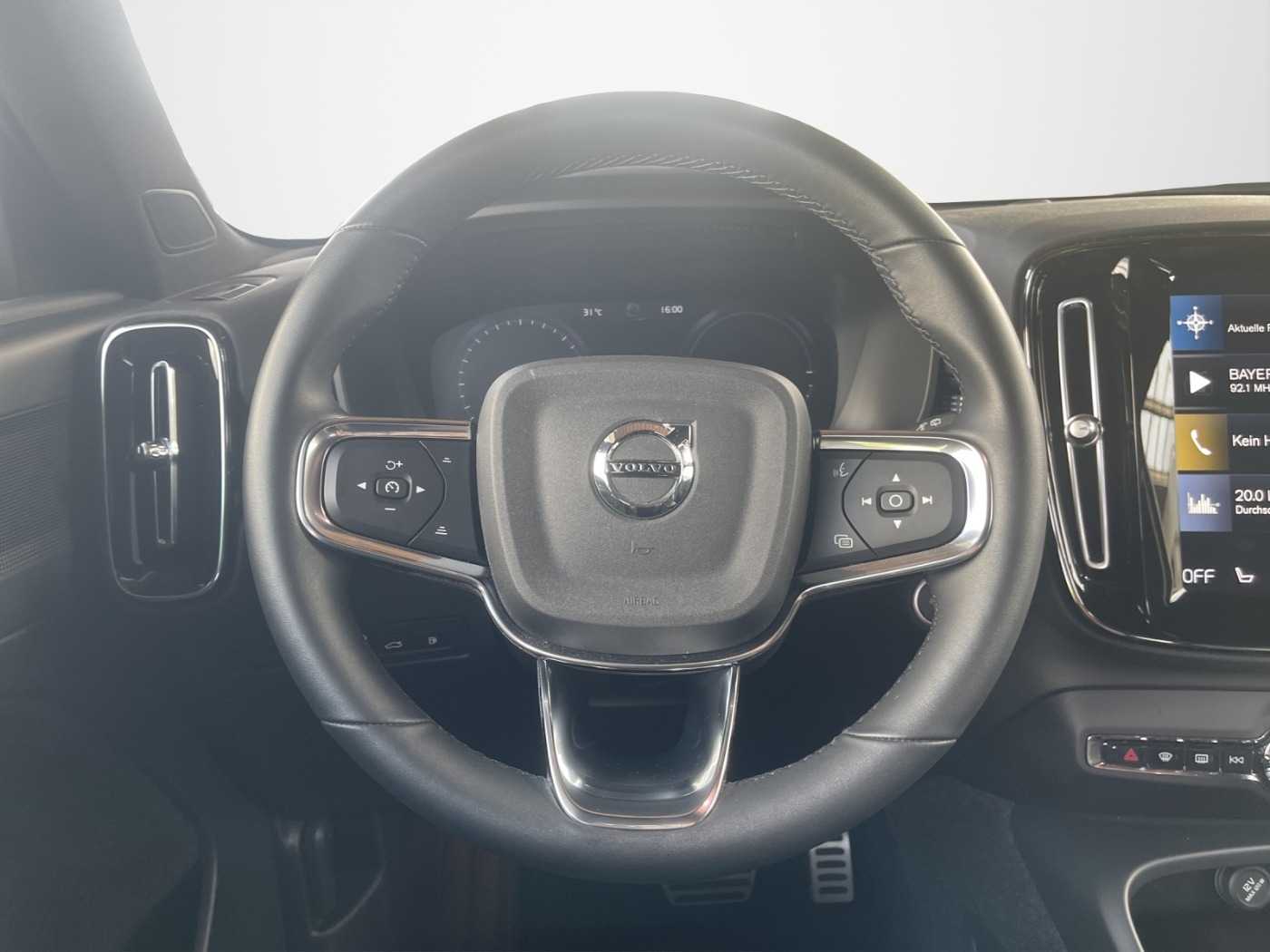 Volvo  XC 40