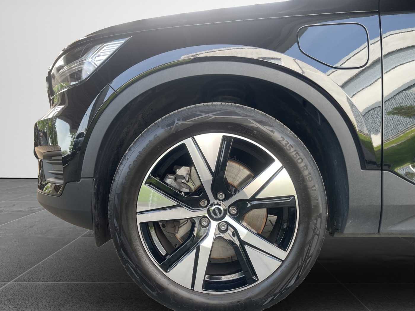 Volvo  XC 40