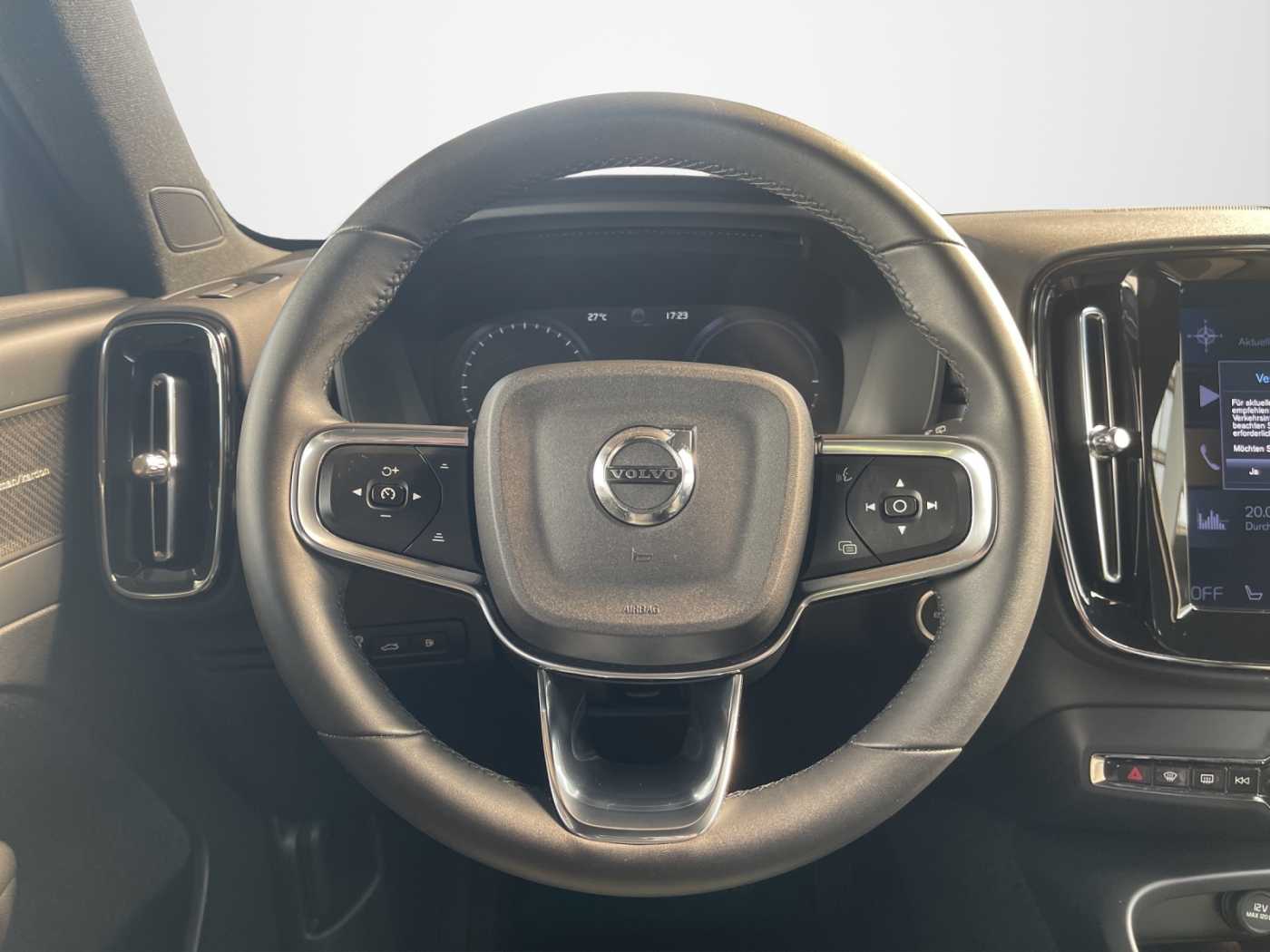 Volvo  XC 40