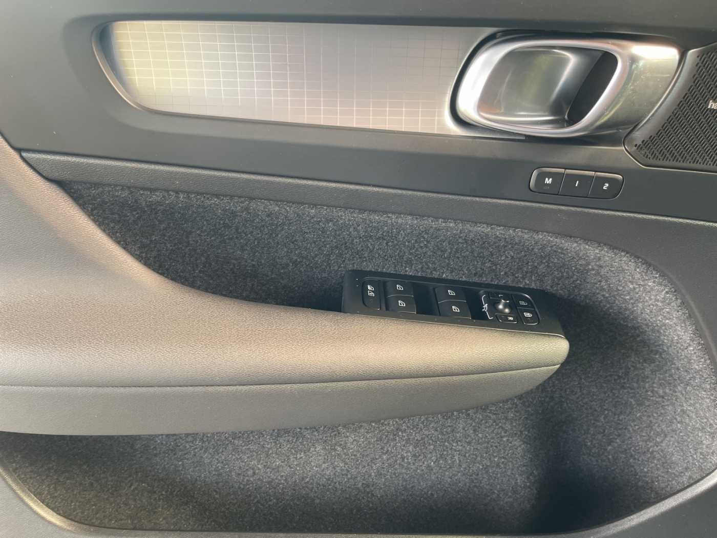 Volvo  XC 40