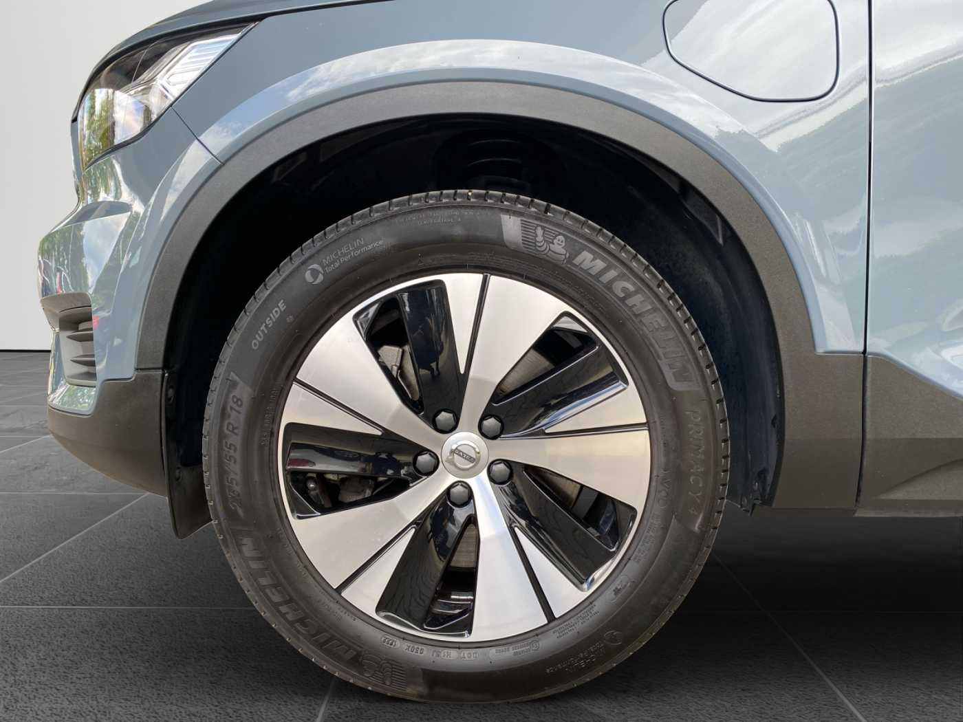 Volvo  XC 40