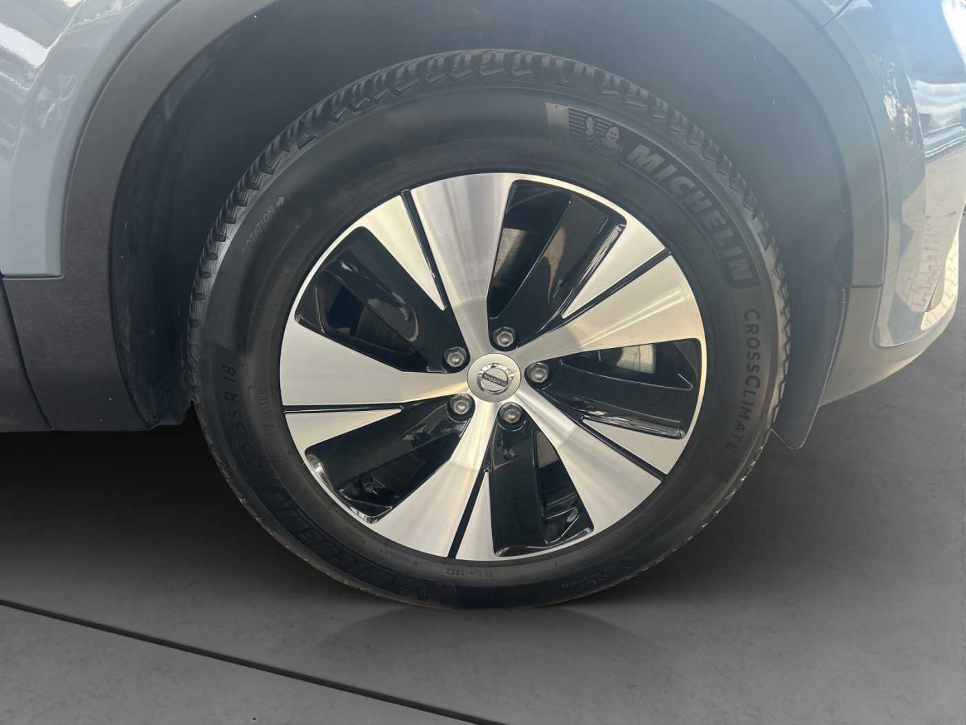 Volvo  XC 40