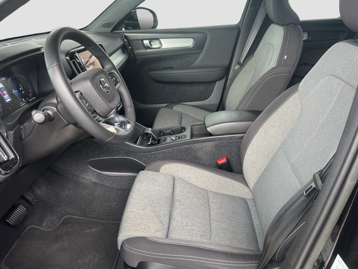 Volvo  XC 40