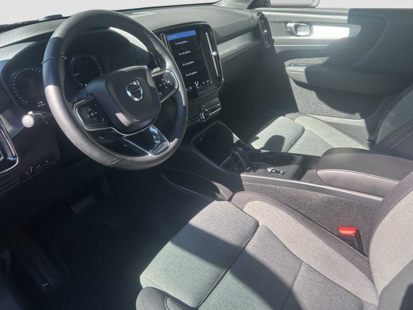 Volvo  XC 40