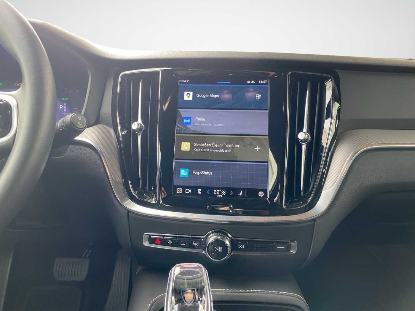 Volvo  Plus Dark Recharge