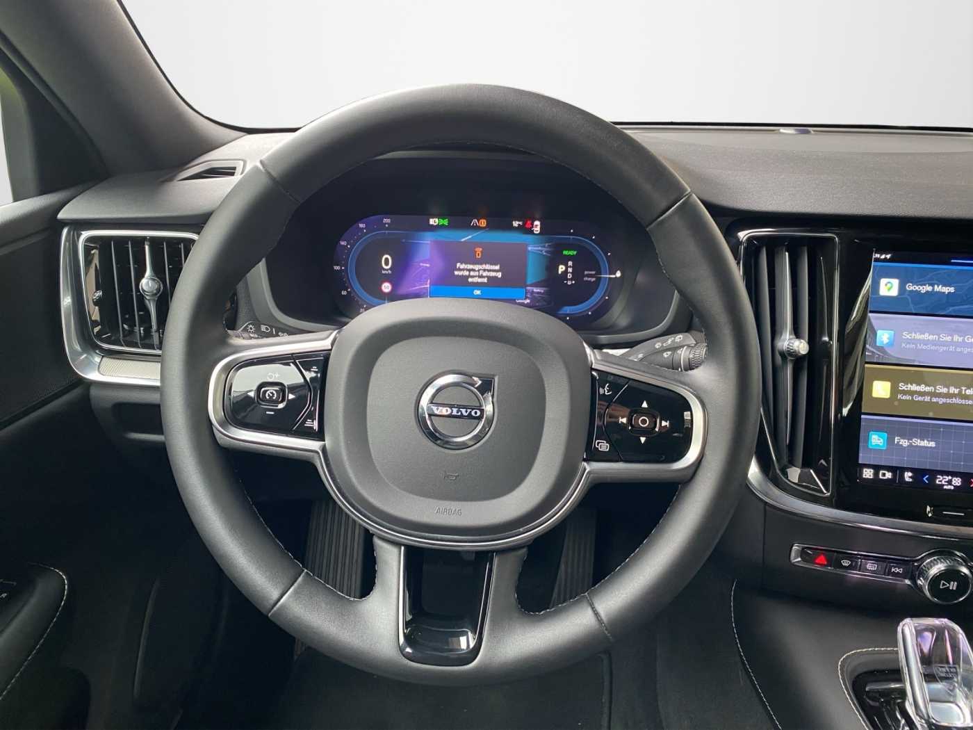 Volvo  Plus Dark Recharge