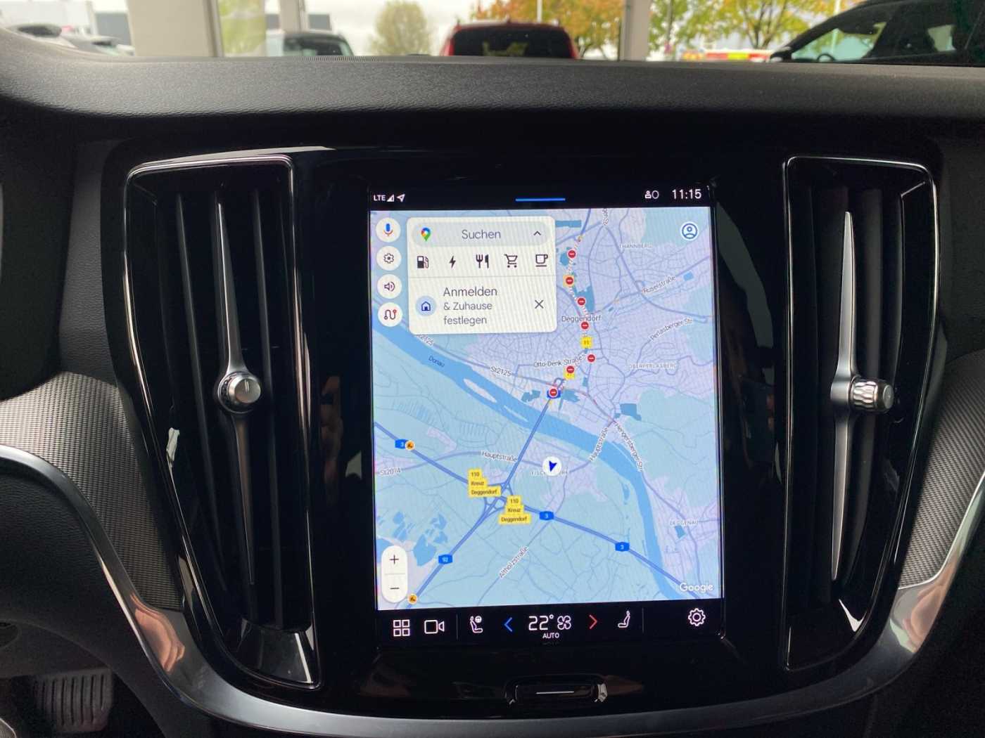 Volvo  Plus Dark Recharge
