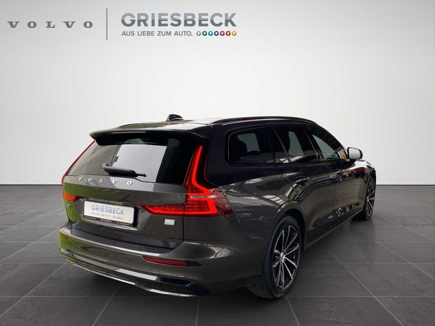 Volvo  Plus Dark Recharge