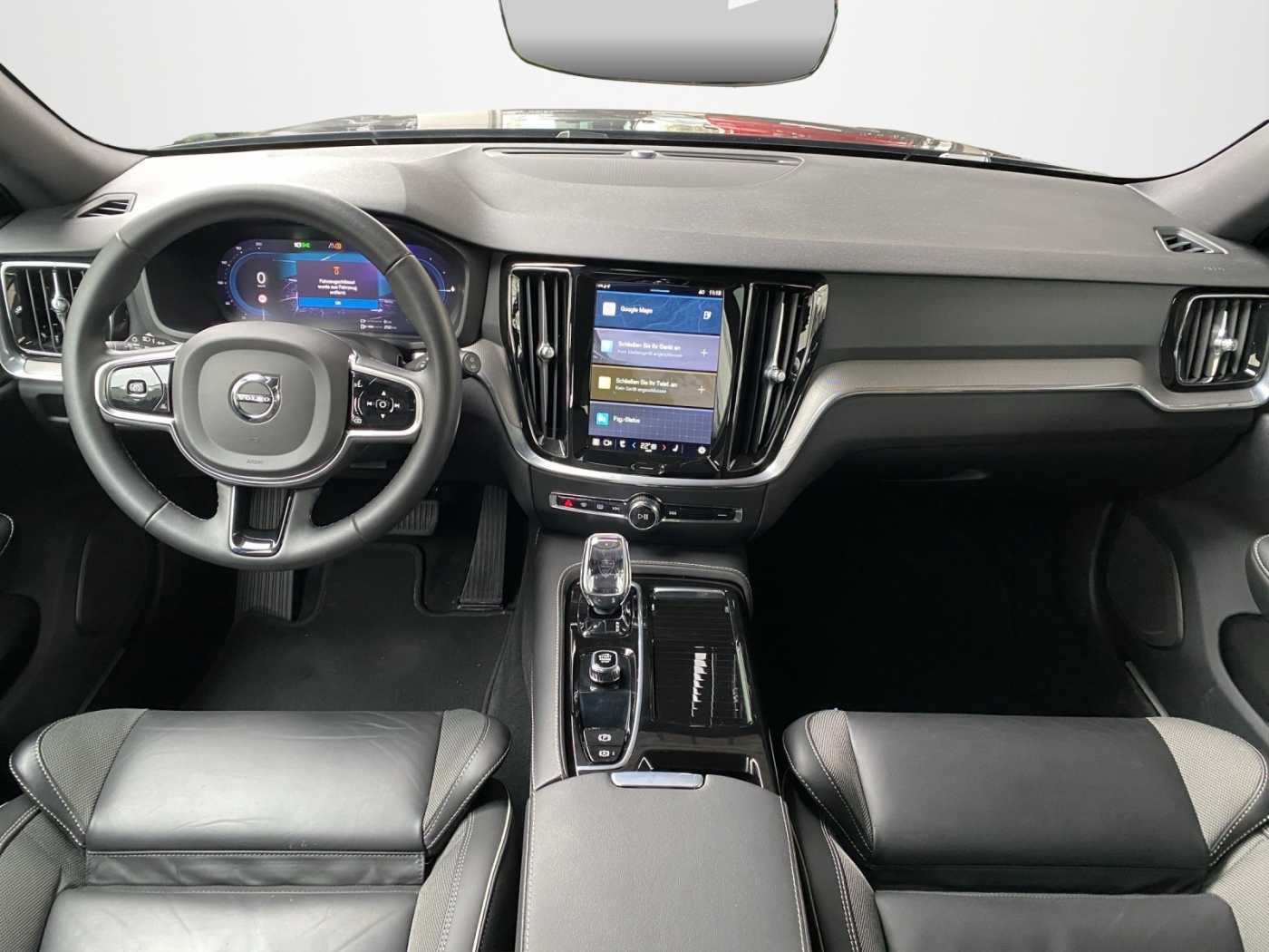 Volvo  Plus Dark Recharge