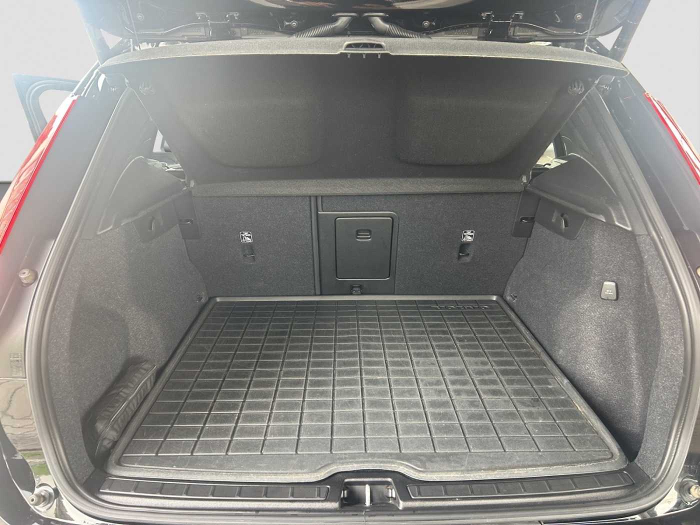 Volvo  XC 40