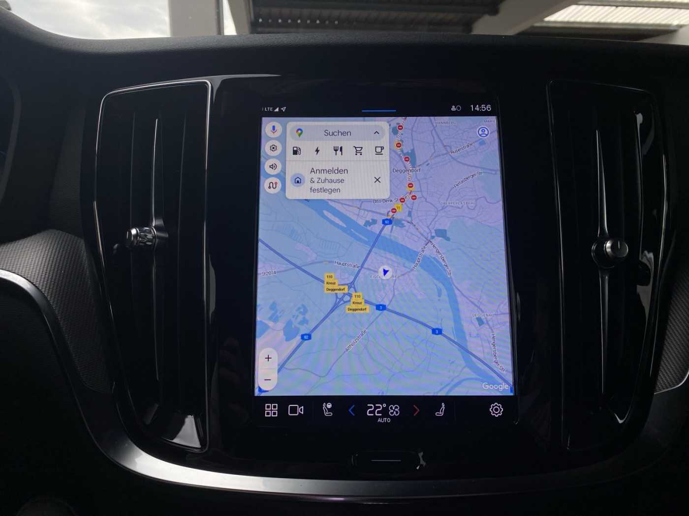 Volvo  Plus Dark Recharge