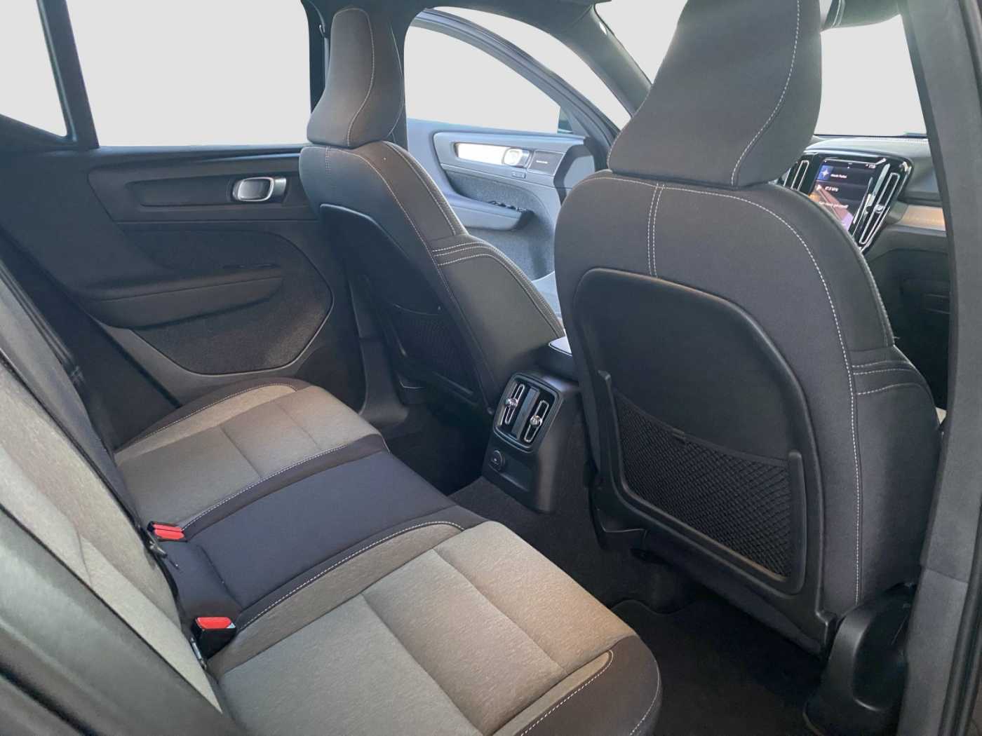Volvo  XC 40