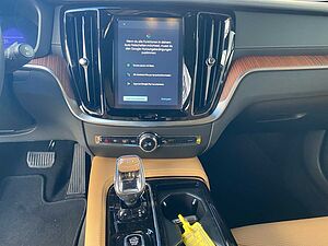 Volvo  Recharge