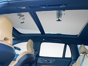 Volvo  Recharge