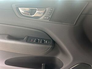 Volvo  XC 60