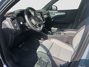 Volvo  XC 40