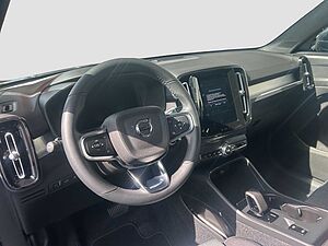 Volvo  XC 40