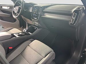 Volvo  XC 40