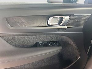 Volvo  XC 40