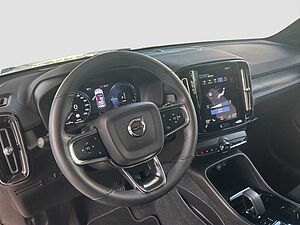 Volvo  XC 40