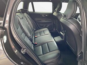 Volvo  Plus Dark Recharge