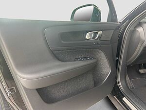 Volvo  XC 40
