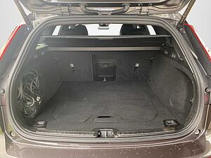 Volvo  Plus Dark Recharge