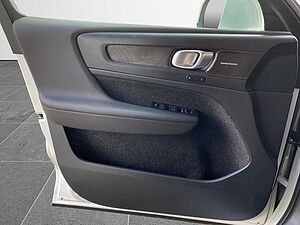 Volvo  XC 40