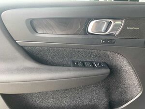 Volvo  XC 40