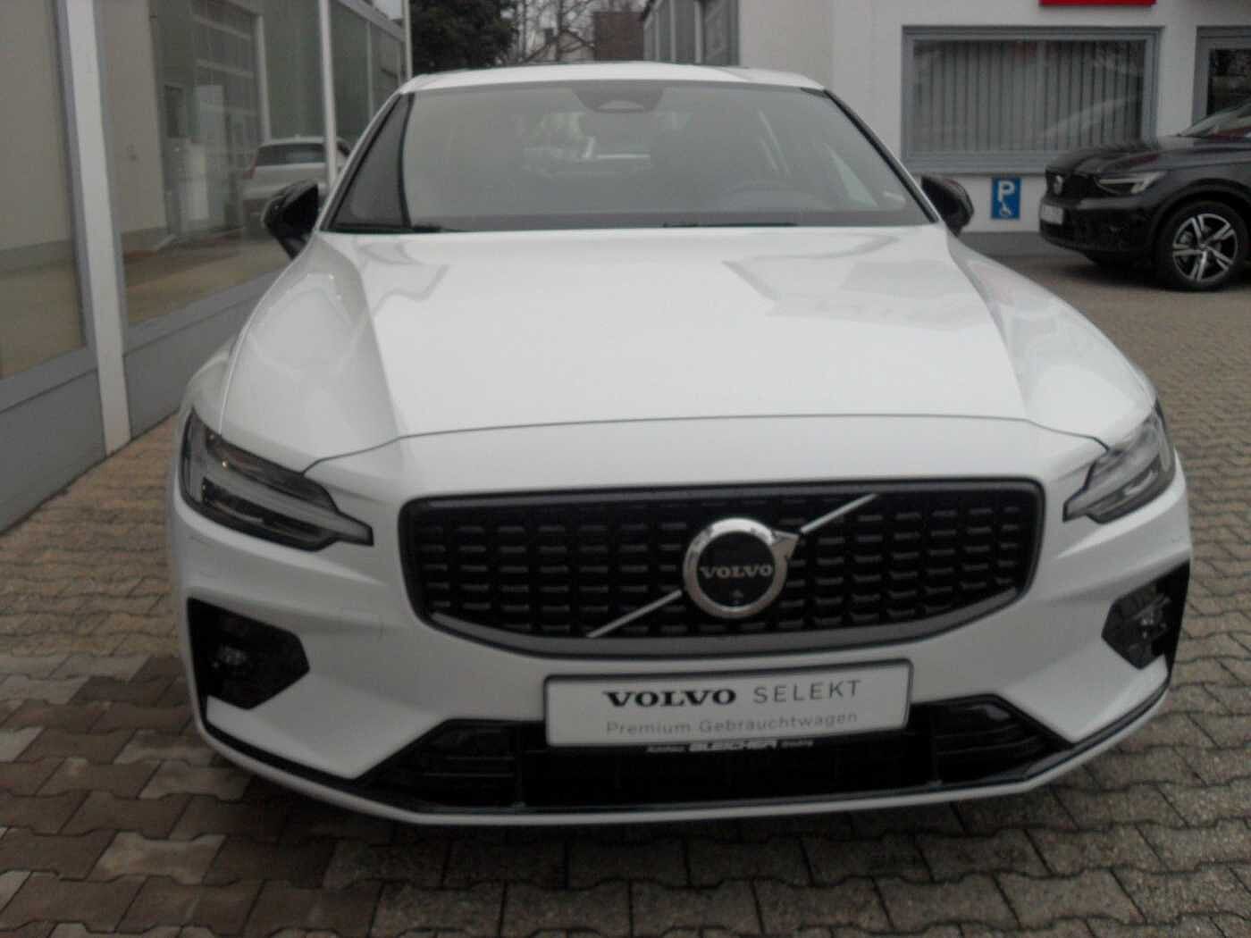 Volvo  Lim. Ultimate Dark AWD