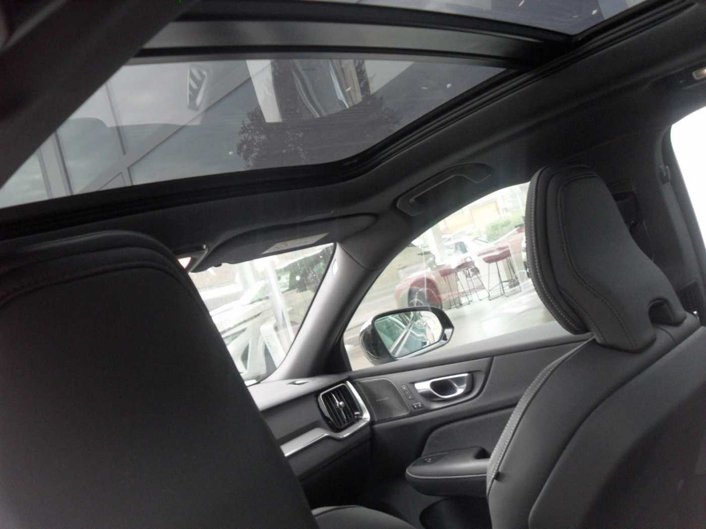 Volvo  Plus AWD | 360° | Harman K. | Standheizung