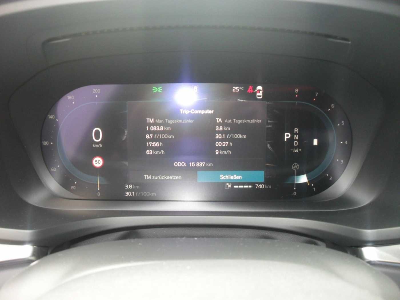 Volvo  Plus AWD | 360° | Harman K. | Standheizung