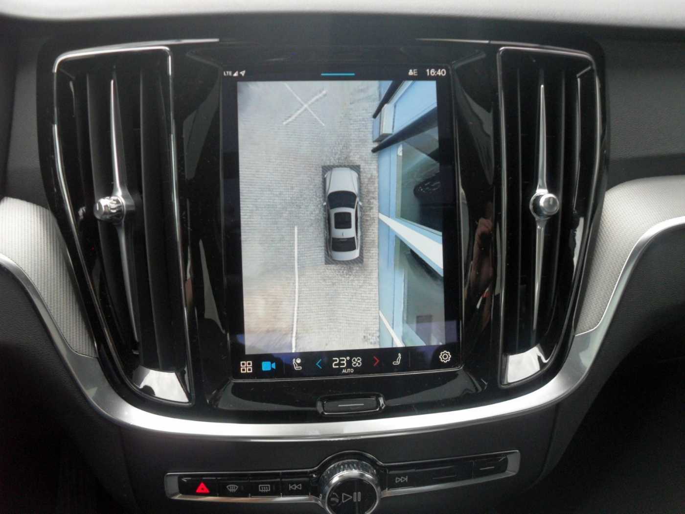 Volvo  Plus AWD | 360° | Harman K. | Standheizung