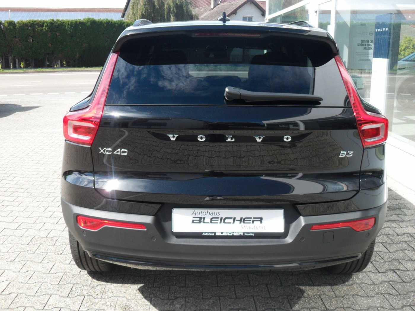 Volvo  Plus Dark 2WD | 360°| Navi | NS
