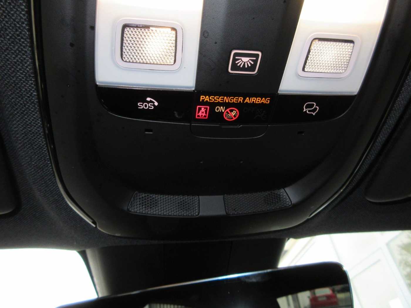 Volvo  Ultimate Recharge Pure Electric AWD