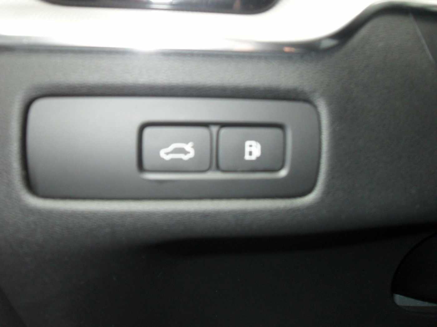 Volvo  T6 Plus Dark | AWD | 21er | Licht