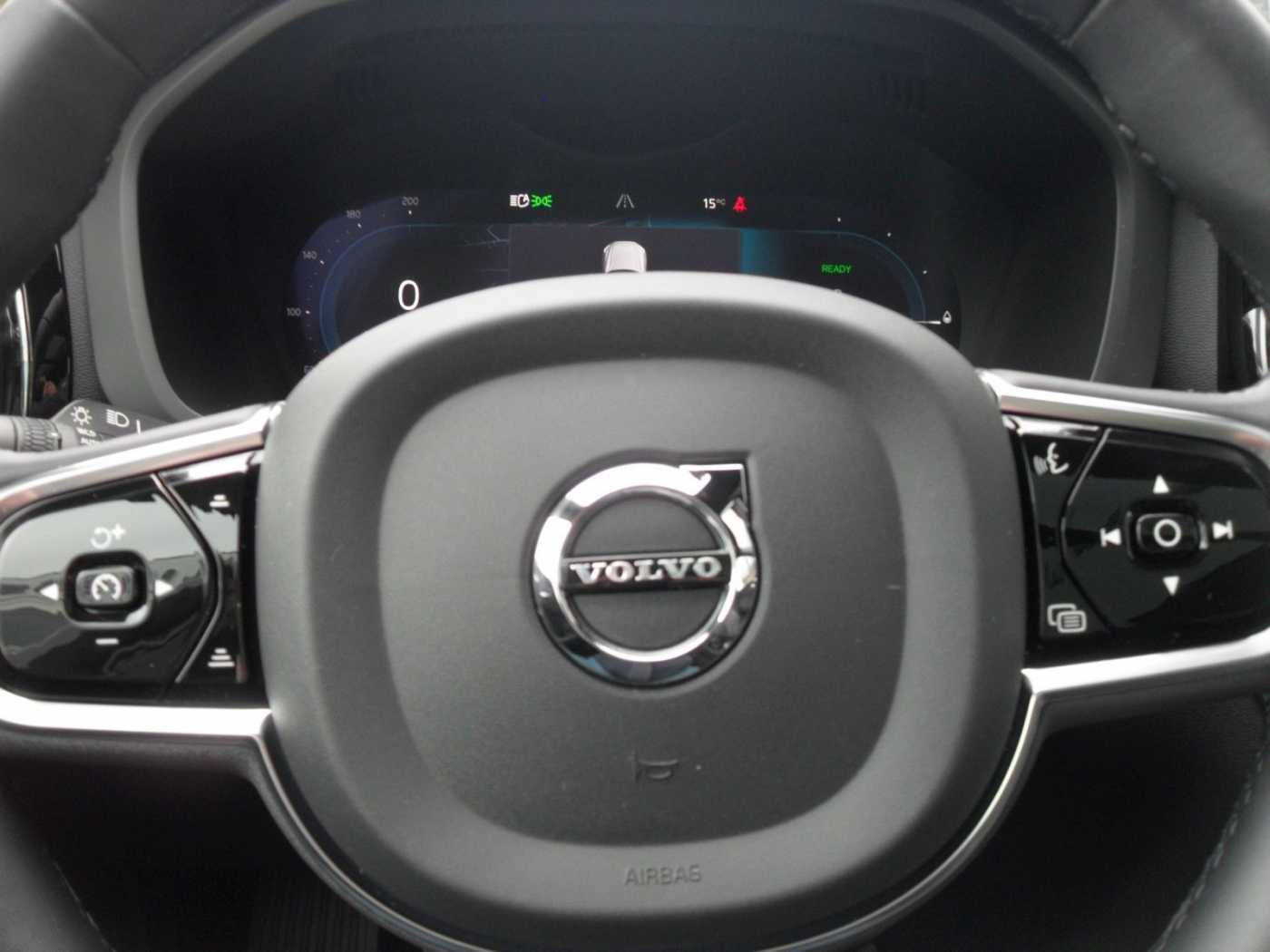 Volvo  T6 Plus Dark | AWD | 21er | Licht