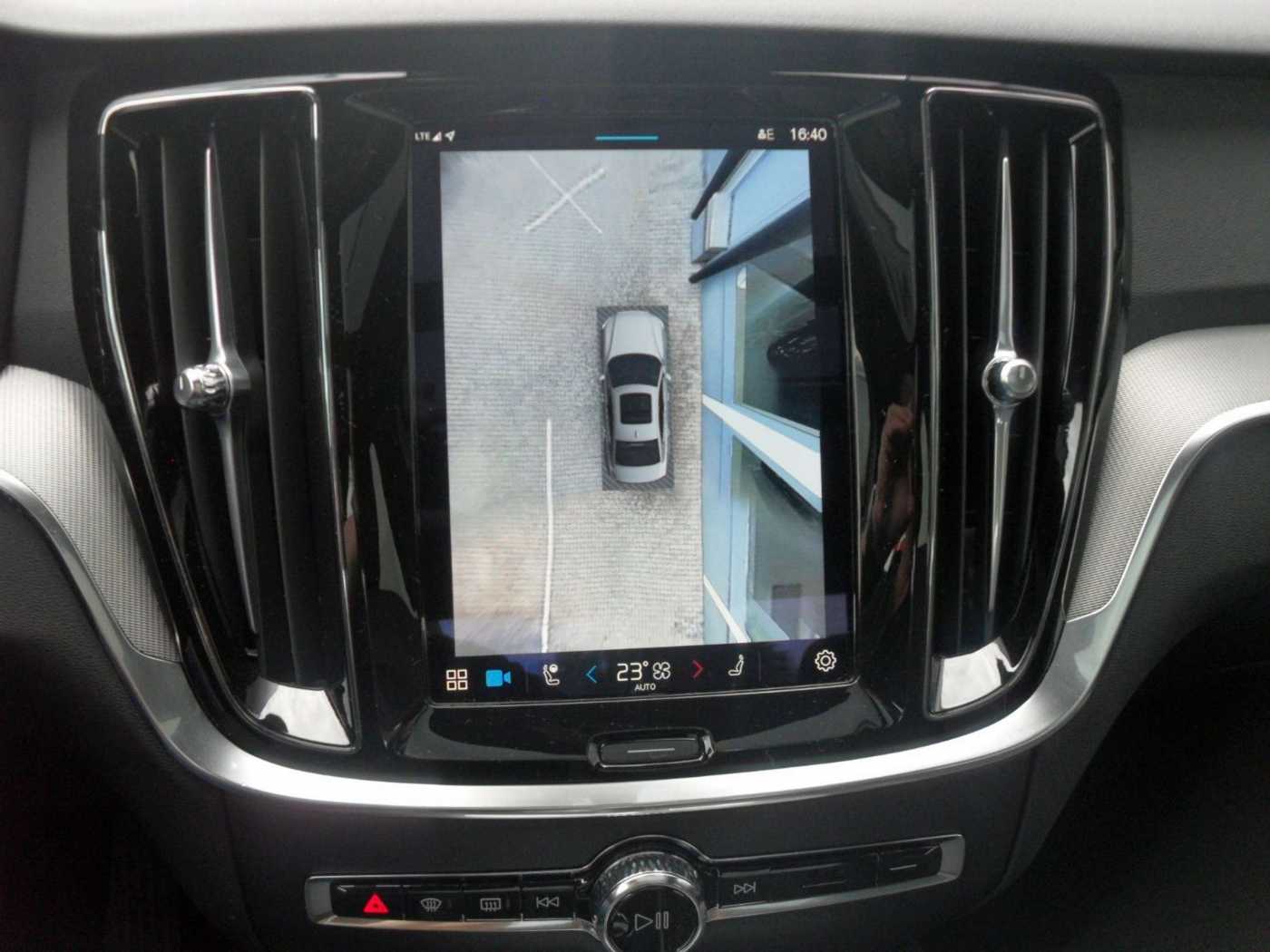Volvo  Plus AWD | 360° | Harman K. | Standheizung