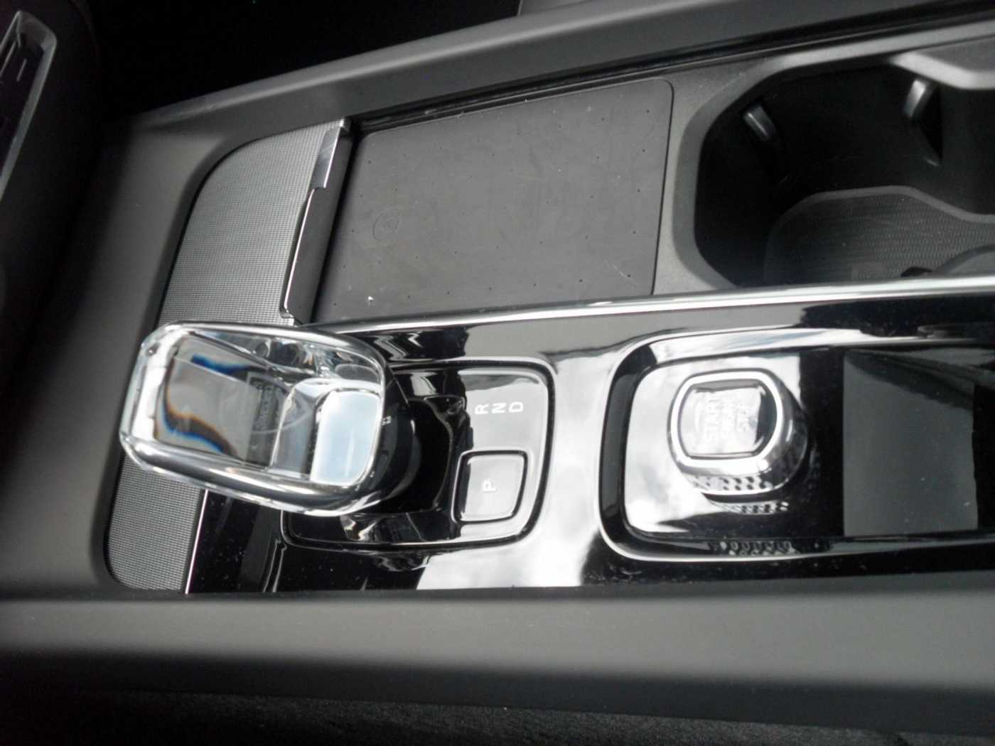 Volvo  Plus AWD | 360° | Harman K. | Standheizung