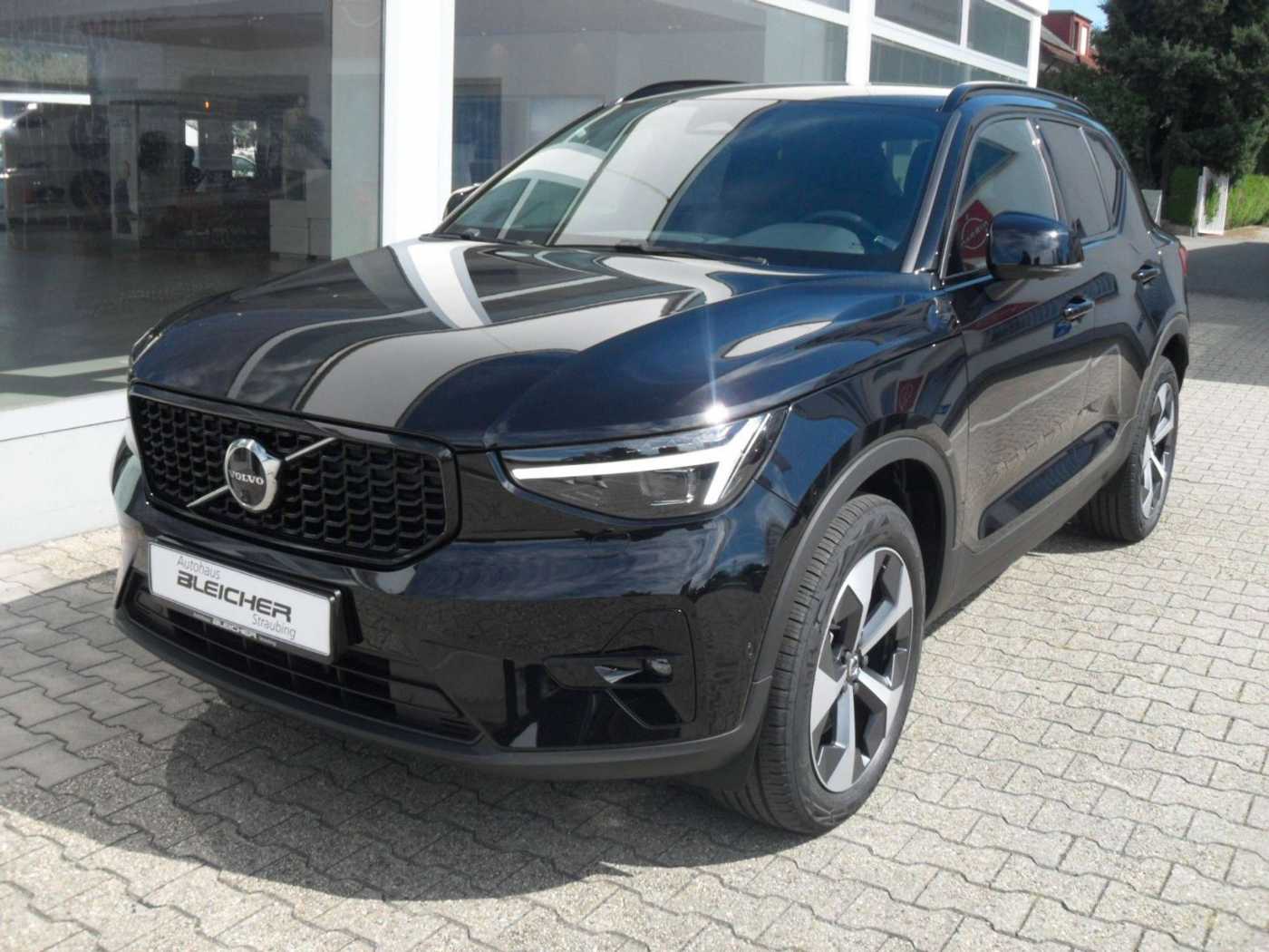 Volvo  Plus Dark 2WD | 360°| Navi | NS