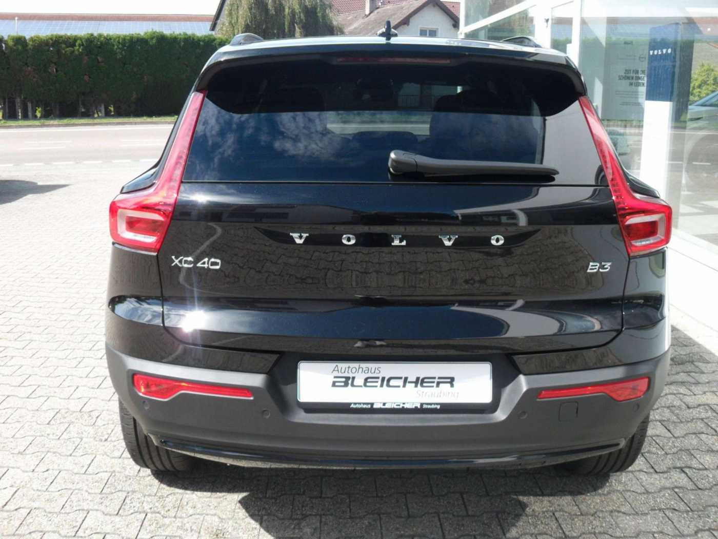 Volvo  Plus Dark 2WD | 360°| Navi | NS