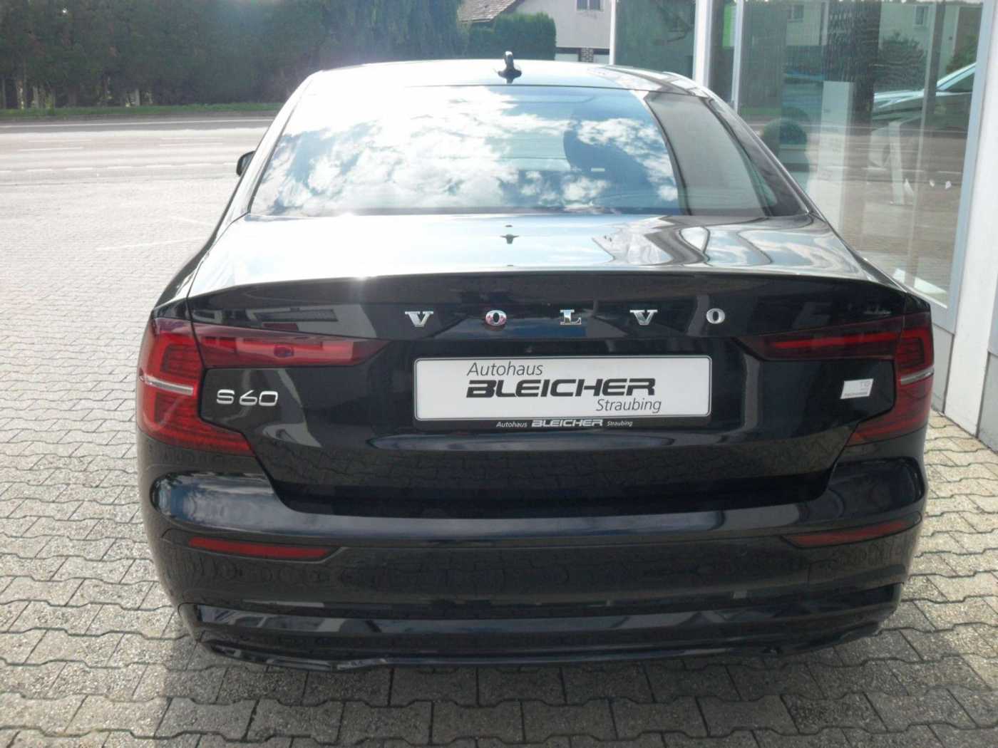 Volvo  T8 Lim. Ultimate Dark | 360° | HeadUp | Pano.