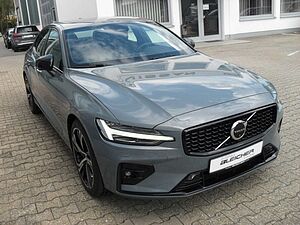 Volvo  Plus AWD | 360° | Harman K. | Standheizung