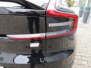 Volvo  Ultimate Recharge Pure Electric AWD