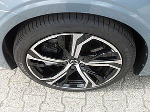 Volvo  Plus AWD | 360° | Harman K. | Standheizung