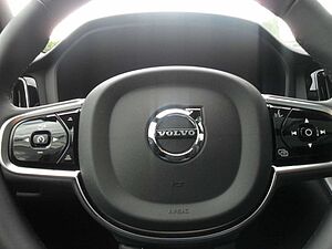 Volvo  Plus AWD | 360° | Harman K. | Standheizung