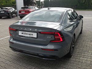 Volvo  Plus AWD | 360° | Harman K. | Standheizung