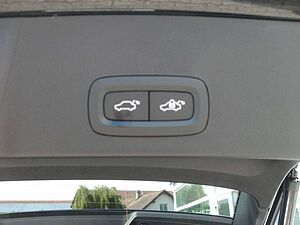 Volvo  Plus Dark 2WD | 360°| Navi | NS