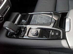 Volvo  T8 Lim. Ultimate Dark | 360° | HeadUp | Pano.