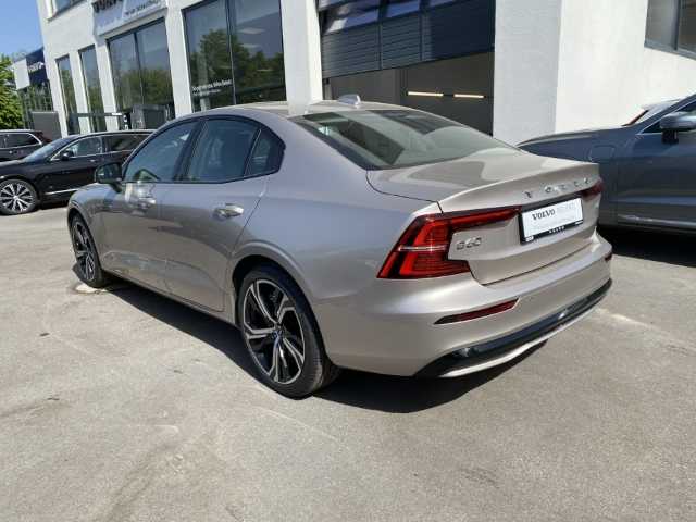 Volvo  S60 Ultimate, B5 AWD Mild-Hybrid, Benzin, Dark